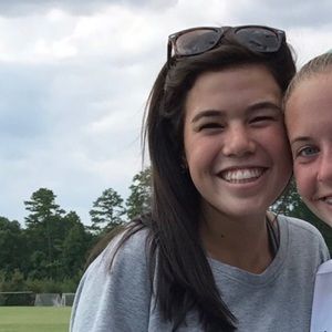 Meet your Posher, Abby